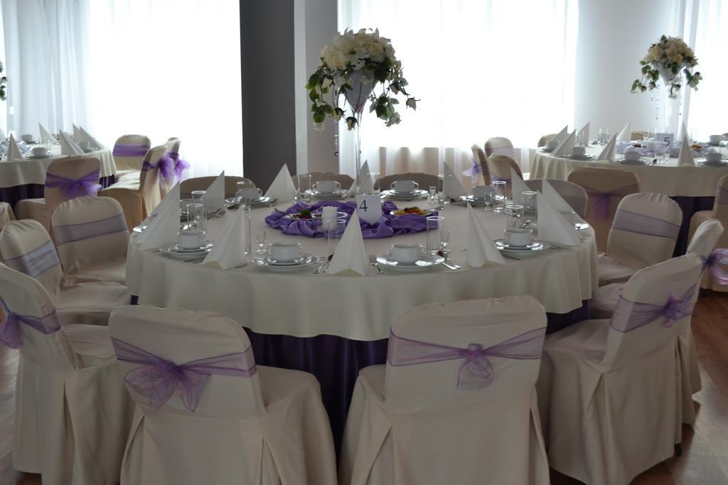 Hotel Akor Bydgoszcz Ngoại thất bức ảnh