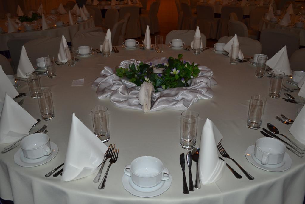 Hotel Akor Bydgoszcz Ngoại thất bức ảnh